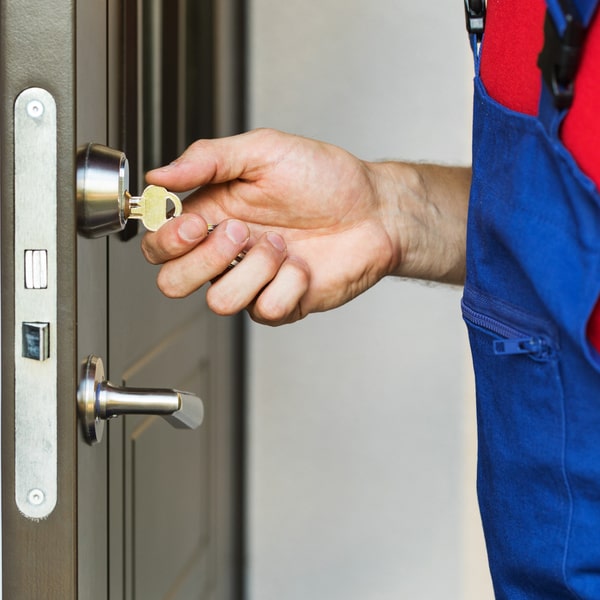 la cerrajería residencial lleva 15 años en el negocio, ofreciendo servicios de calidad a clientes residenciales